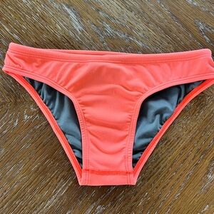 Jolyn women’s extra small Andy bikini bottoms.